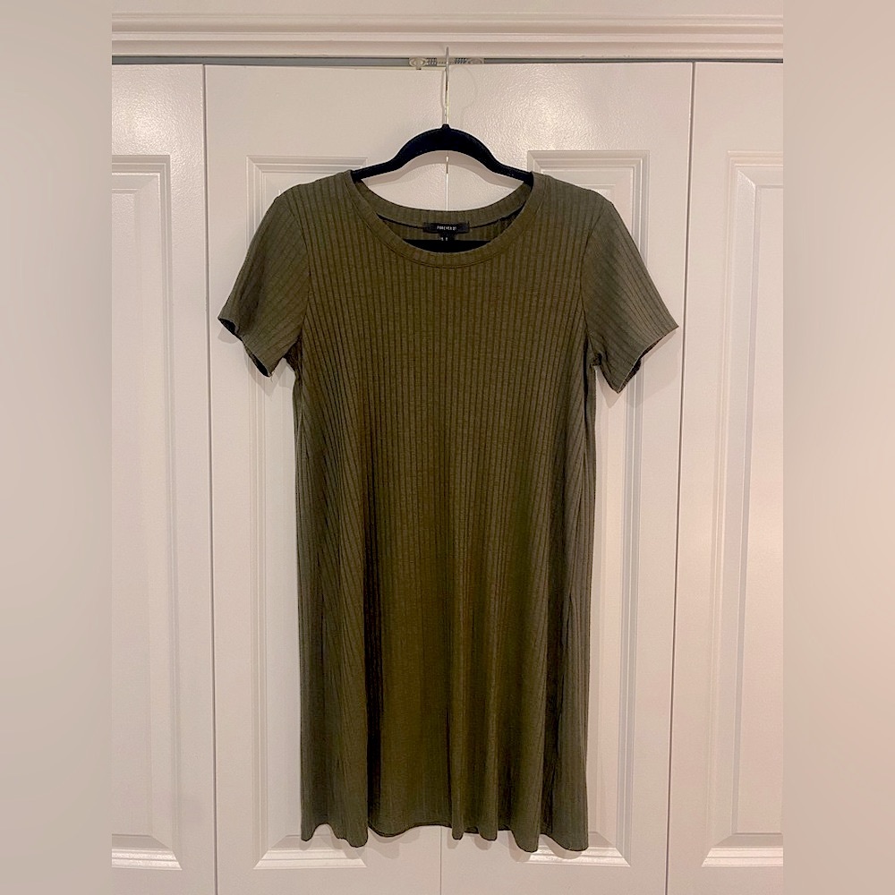 Forever 21 T-shirt dress